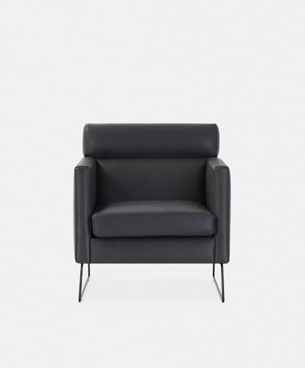 Degano - Armchair with Sled Base by Furninova