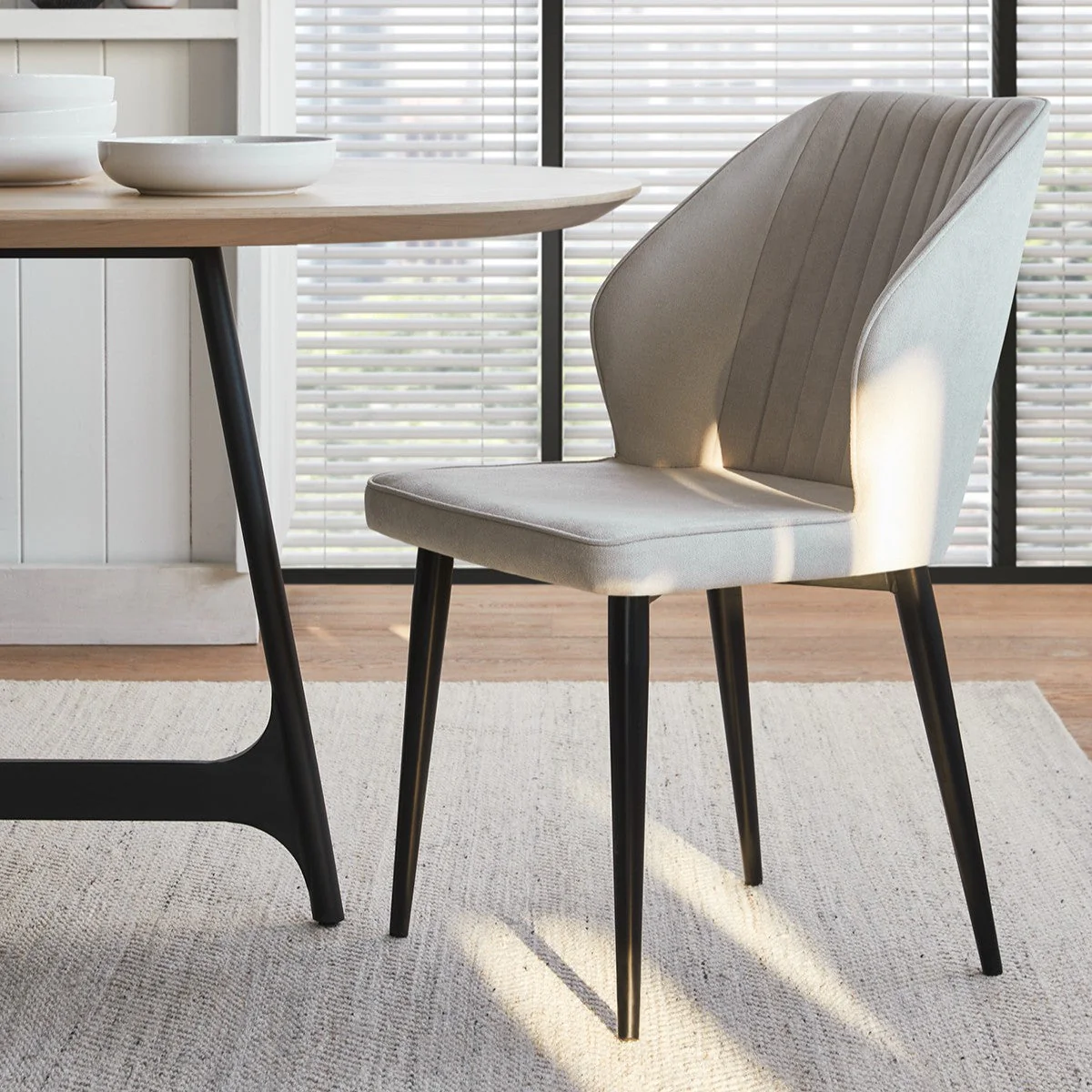 Loren Chair - Image 4