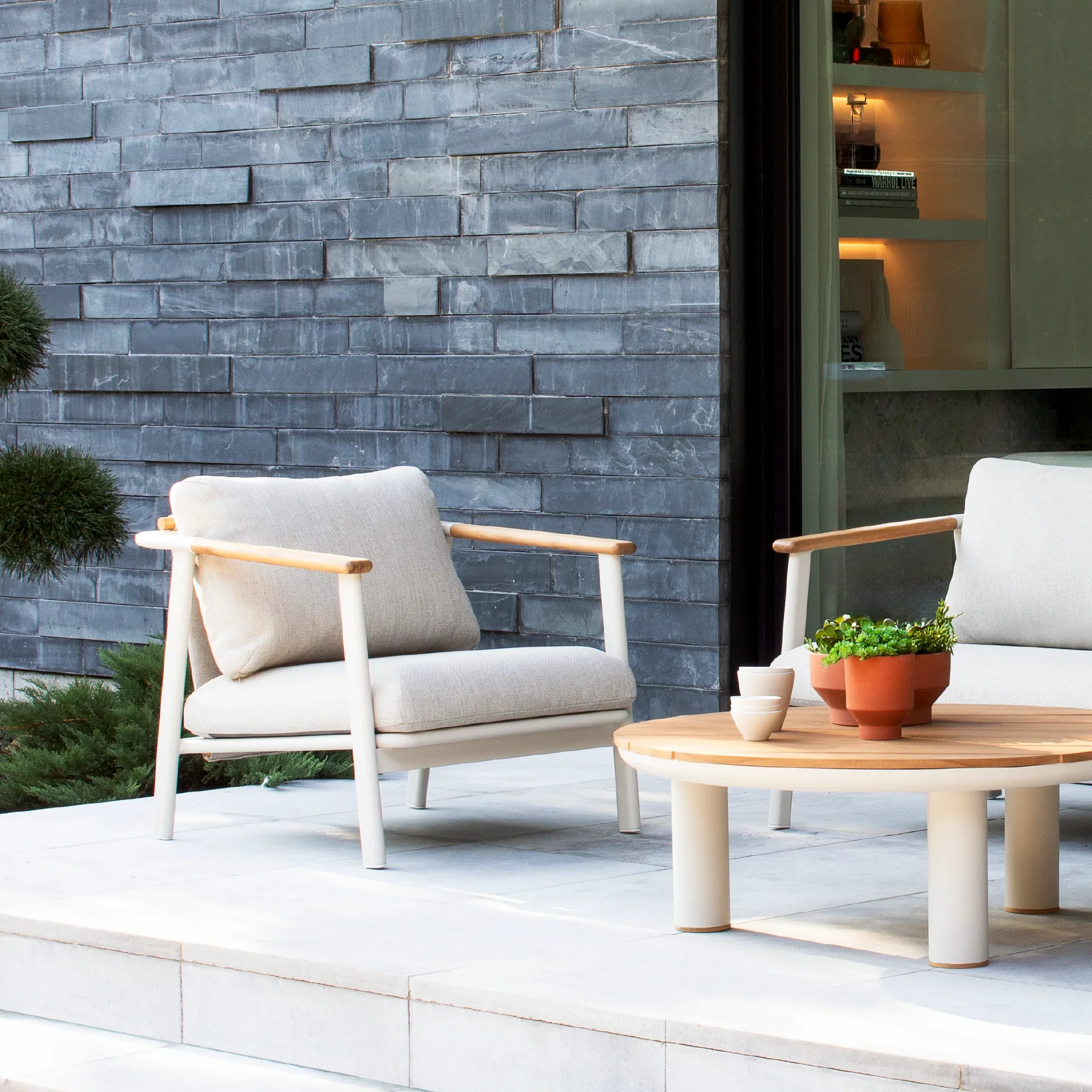 July - Outdoor Aluminium Lounge Chair - Image 2